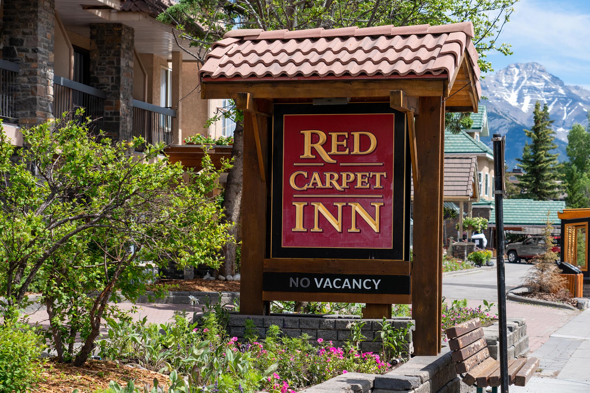 Red Carpet Inn Banff Eksteriør billede
